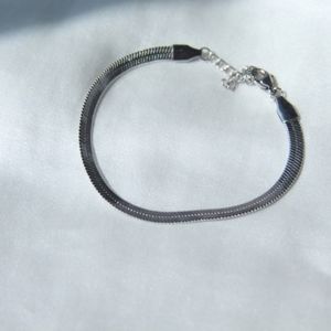 NEW Herringbone stainless steel bracelet